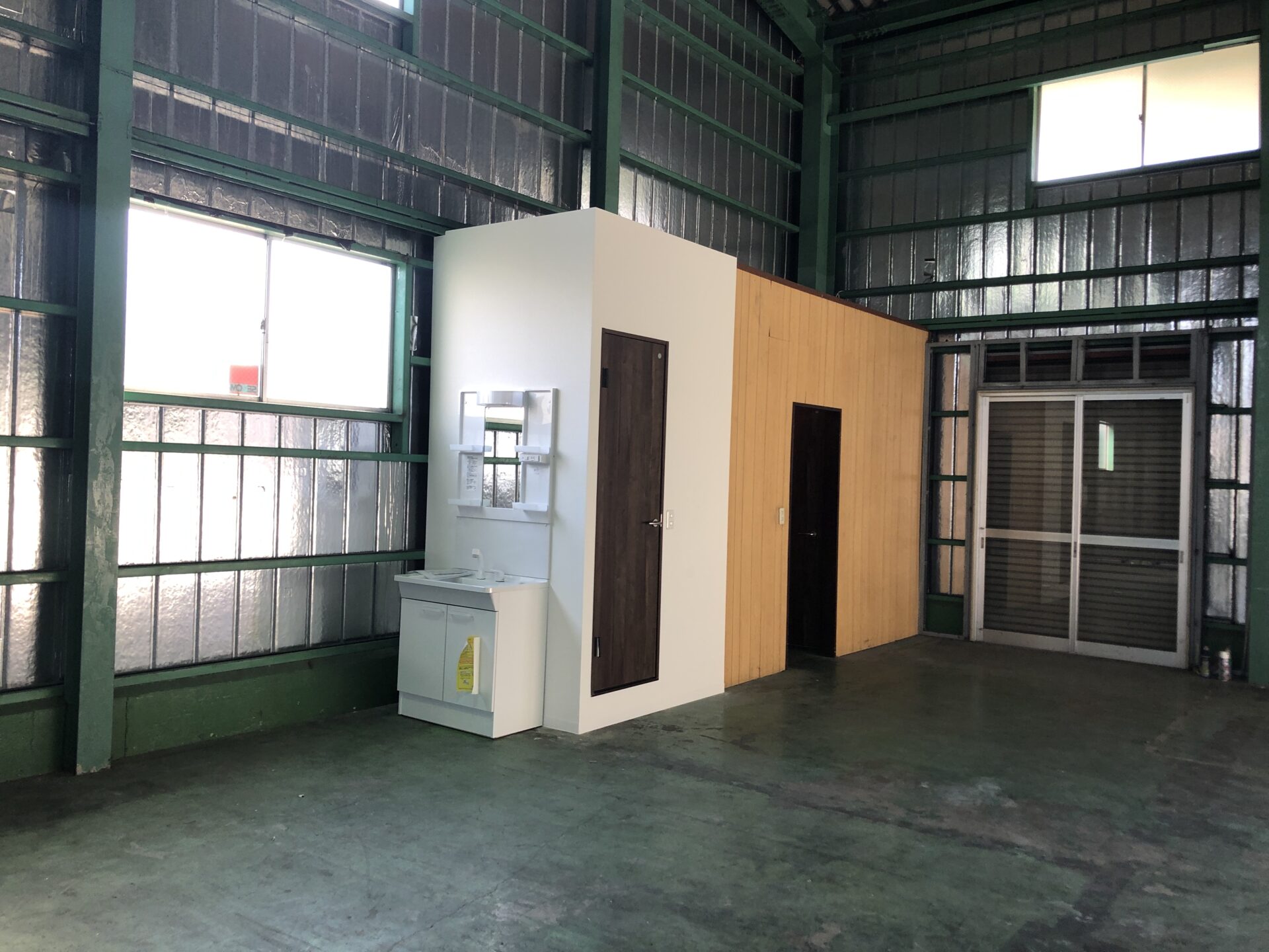 トイレ改修・洗面台設置の施工後 1